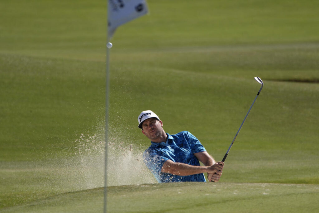 Taylor Pendrith avoids biggest wind and stays in front in Las Vegas with a long day ahead