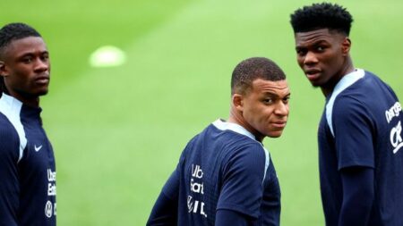 Paris Saint-Germain to take Kylian Mbappe to court over €55m salary dispute