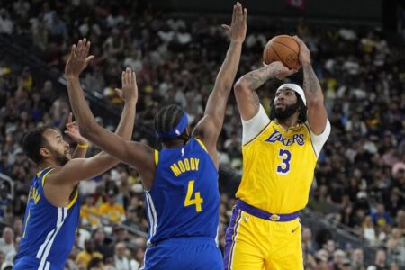 Lakers can’t get shots to fall in preseason loss to Warriors