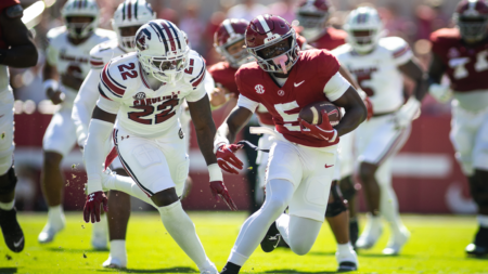 College football scores, schedule, NCAA top 25 rankings, games today: Alabama, Clemson in action