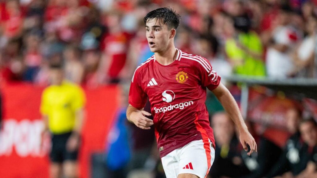 5 potential left-back options for Man Utd against Brentford