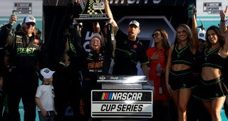 Tyler Reddick rides high line to Homestead victory, clinches Championship 4 berth