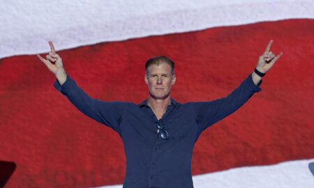 Alexi Lalas keeps tweeting Maga propaganda. Does it matter?