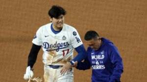 Shohei Ohtani partially dislocates left shoulder during World Series Game 2, status TBD