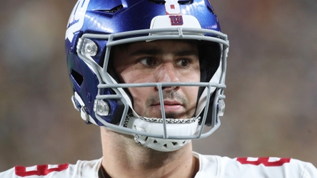 Daniel Jones’ future in doubt after quarterback fails to lift Giants once again