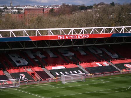 Bristol City vs Leeds United LIVE: Championship team news, line-ups and more