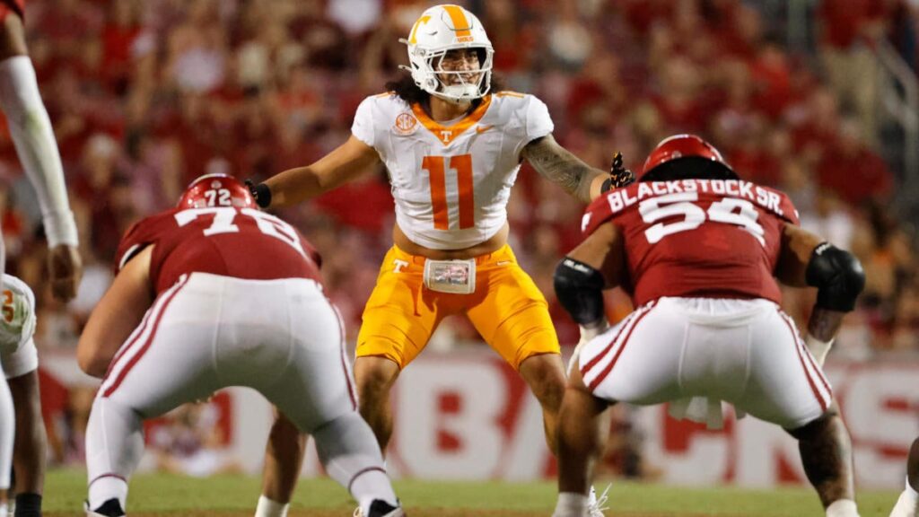 Keenan Pili injury: Tennessee’s top defender, team captain to miss rest of season after exiting Florida game