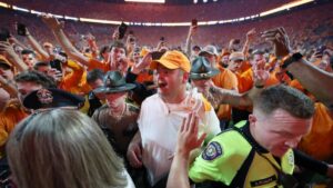 Sawed posts and sweet cigars: An oral history of the 2022 Tennessee-Alabama epic