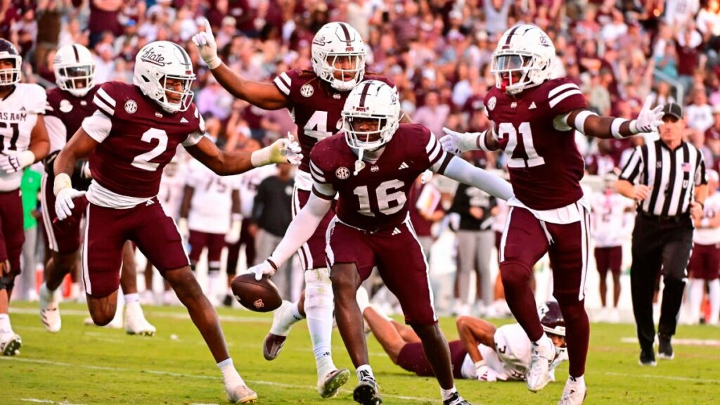 College football odds, lines, schedule for Week 9: Oregon, Texas A&M open as favorites in key conference games