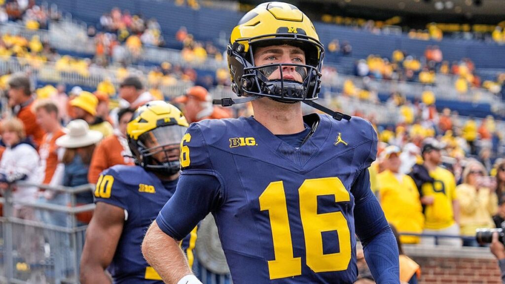 Michigan changes starting QB again, tabs Davis Warren against Michigan State in Battle for Paul Bunyan Trophy