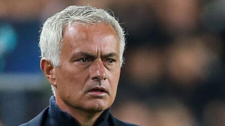 Mourinho fined and banned for condemning match officials in Turkey