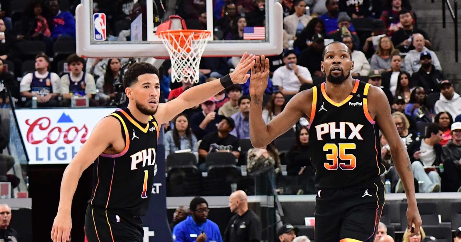 Kevin Durant, Devin Booker Mesmerize NBA Fans as Suns Win vs. James Harden, Clippers