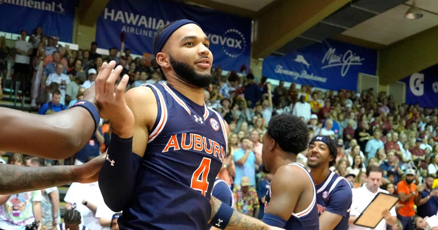 Johni Broome, No. 4 Auburn Beat No. 5 Iowa State to Advance in 2024 Maui Invitational