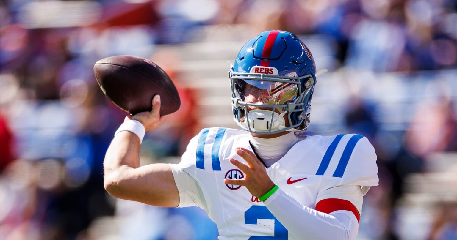 Video: Eli Manning Congratulates Jaxson Dart on Breaking His Ole Miss Passing Record