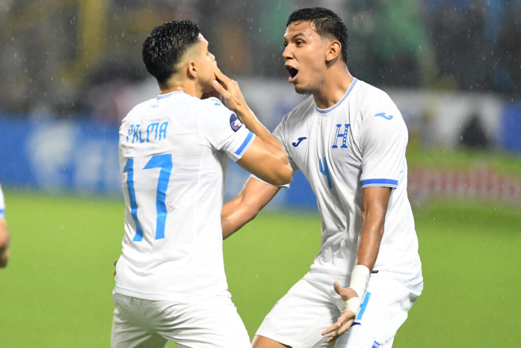 🚨 Honduras topple Mexico; Canada labor in narrow win