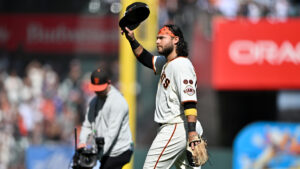 Crawford announces MLB retirement; Giants to honor franchise icon