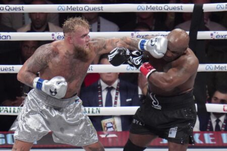 Tyson-Paul fight on Netflix watched by 60 million households despite technical glitches