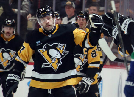 First Line Dominates, Penguins Earn Much-Needed Win On Thanksgiving Eve