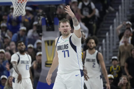 Jazz beat Mavericks on John Collins’ game-winning dunk, courtesy of statuesque defense by Luka Dončić