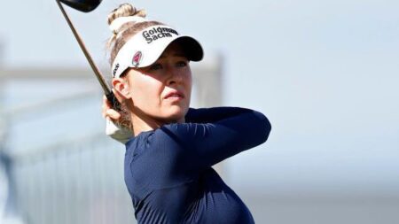 Birdie blitz helps Korda overhaul Hull to win Annika title