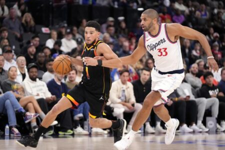 Devin Booker torches Clippers for 40 as Suns overcome 21-point deficit to win