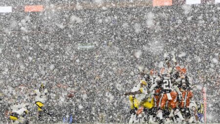 Thursday Night Football: Browns overcome the snow, Steelers to win 24-19