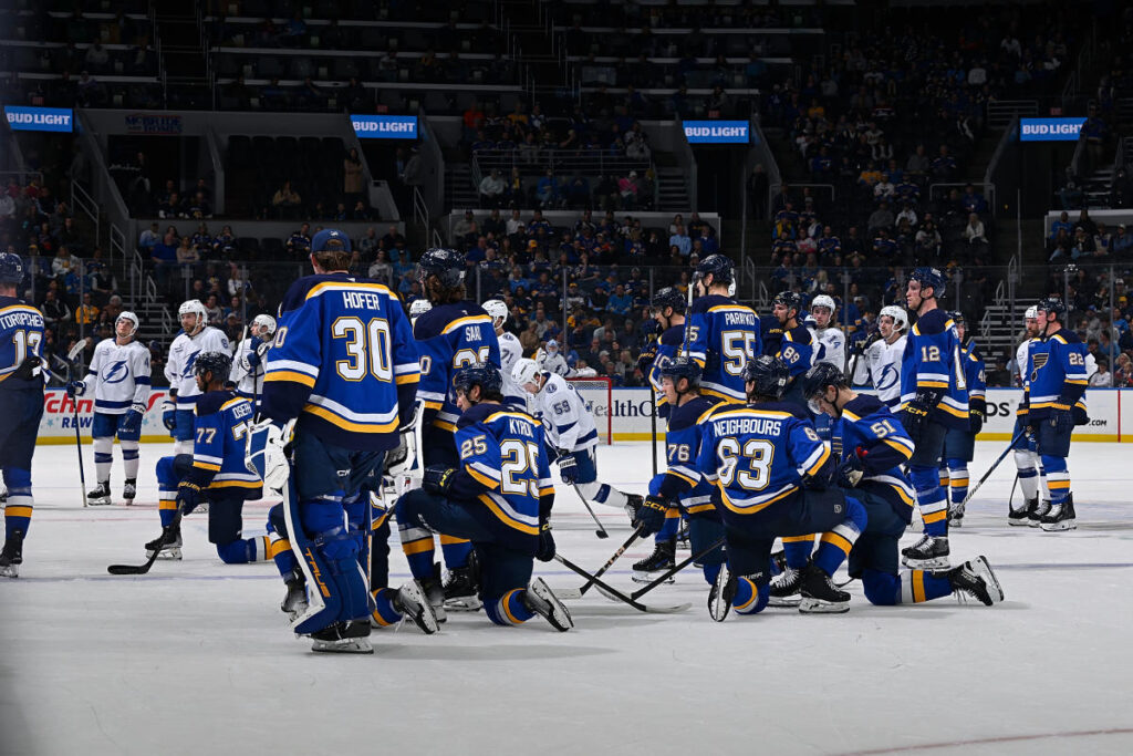 Blues LW Dylan Holloway exits in stretcher, rushed to hospital after taking puck to throat