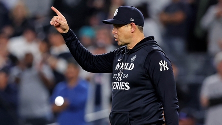 Yankees Notes: Deadline on Aaron Boone’s option, Gleyber Torres alternatives