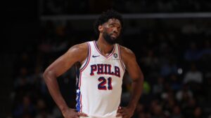 Joel Embiid ‘managing swelling in his left knee,’ missed Friday, will be out Sunday