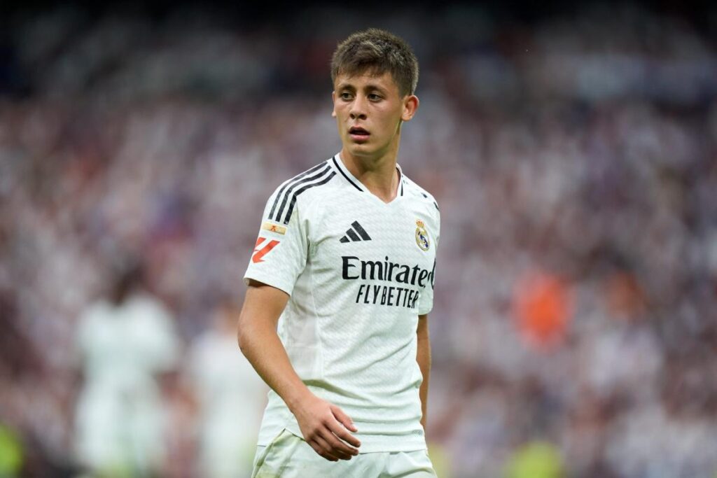 Real Madrid starlet tempted by Premier League move; ex-United star offers open invite