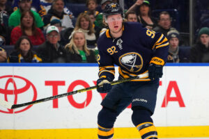 Former Sabres Forward Signs With Maple Leafs