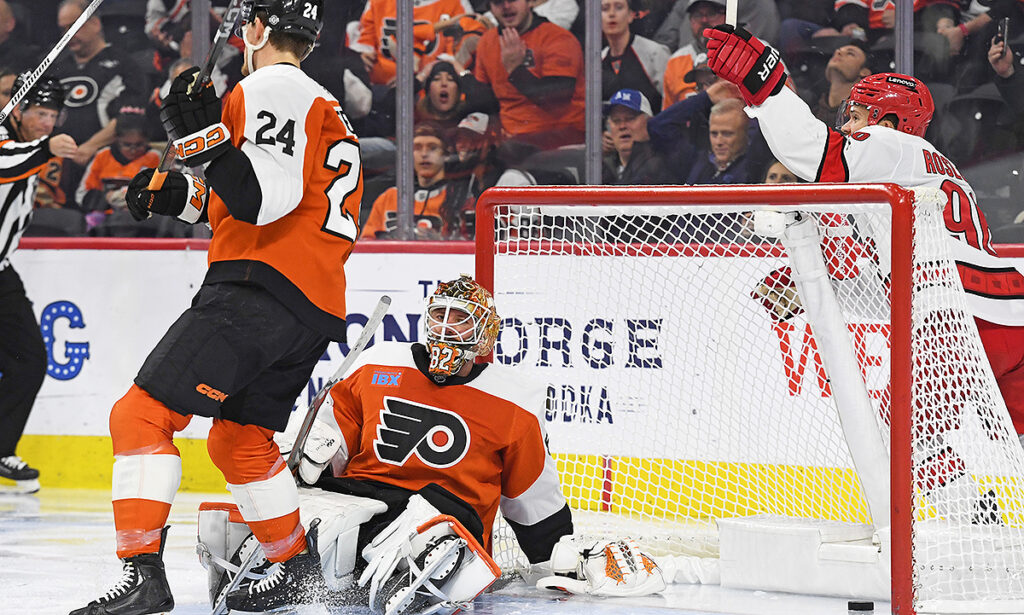 Flyers ‘spanked’ by Hurricanes in 3rd period of 4-1 loss