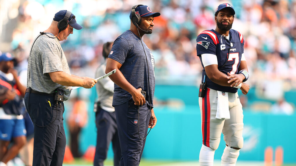 Patriots’ ineptitude at every level signals need for greater urgency