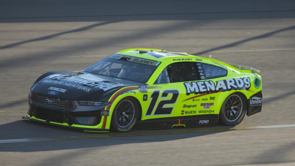 Championship contender Ryan Blaney paces NASCAR Cup practice at Phoenix