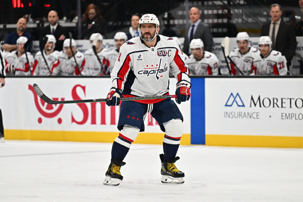 Capitals’ Alex Ovechkin to miss 4-6 weeks with fractured fibula, chase for Wayne Gretzky’s goal record put on hold