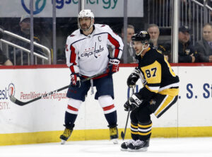 Penguins’ Metropolitan Division Rival Loses Captain With Broken Fibula