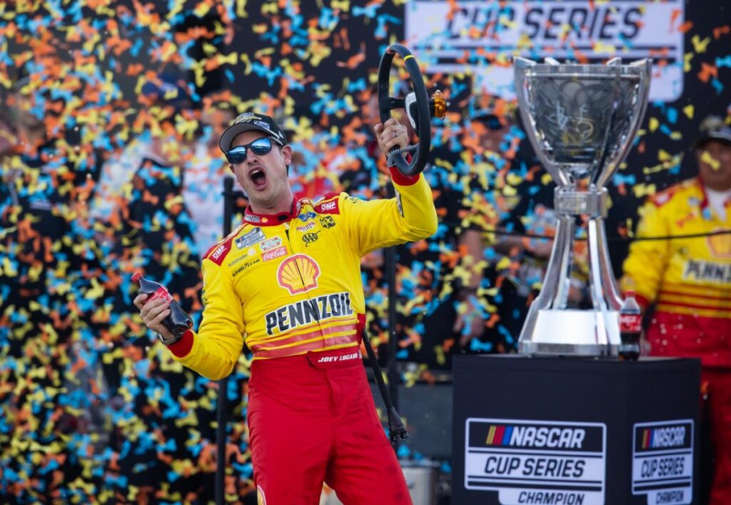 NASCAR Phoenix race winners and losers: Joey Logano wins title, Playoff format needs tweak