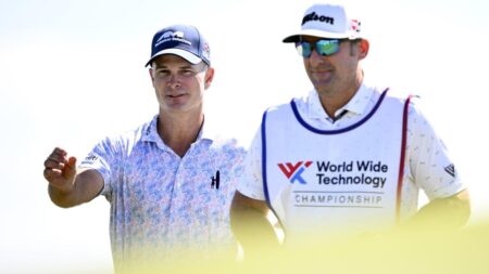 Three-way tie for lead at wind-swept World Wide Technology Championship