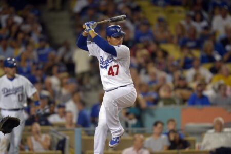 Luis Cruz, newest member of Dodgers Spanish-language broadcast team, remains fan favorite