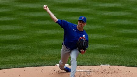 Report: Kyle Hendricks and Angels agree to 1-year, .5 million contract