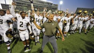 If Army beats Notre Dame, the Group of Five deserves two bids in the College Football Playoff