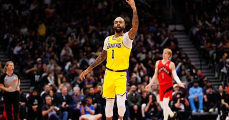 JJ Redick: D’Angelo Russell Among Lakers ‘Most Vocal Leaders’ amid 4-2 Start