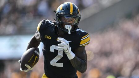 Iowa vs. UCLA prediction, odds, betting line: 2024 college football picks, Week 11 bets by proven model