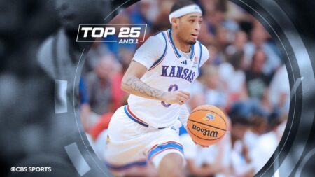 College basketball rankings: No. 1 Kansas battles  North Carolina in early-season clash of blue bloods