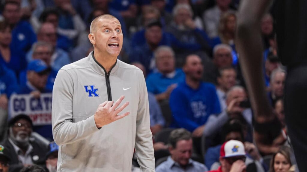 Mark Pope sparks Kentucky revival with the type of win — and team — Wildcats had missed under Coach Cal