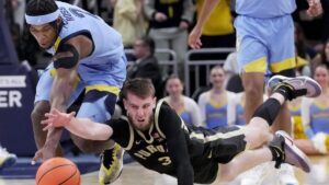 College basketball rankings: Marquette moves up, bumps Purdue down in AP Top 25 after win vs. Boilermakers