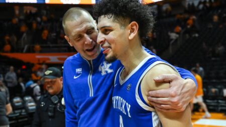 College basketball grades: Kentucky earns ‘A+’, Kansas gets ‘C’ in report card heading into weekend