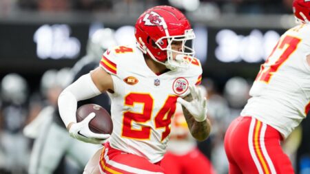 Skyy Moore limited on Wednesday, all Chiefs on 53-man roster full participants