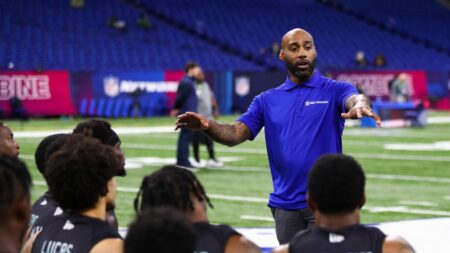 Report: 49ers to interview DeAngelo Hall for DBs job