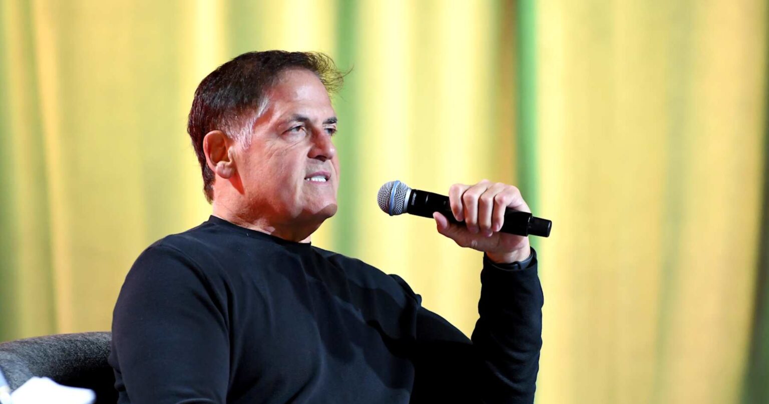 Video: Mark Cuban Jokes About Luka Dončić, Lakers Trade During Bill Gates Discussion